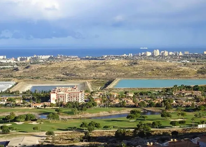 Lovely Oasis Azul - Quiet, Sea Views, Golf & *